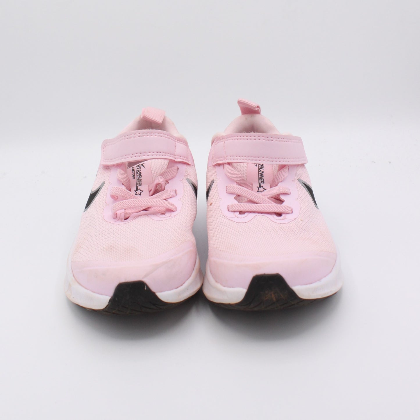 Pre-loved Sportschuhe (EU31)