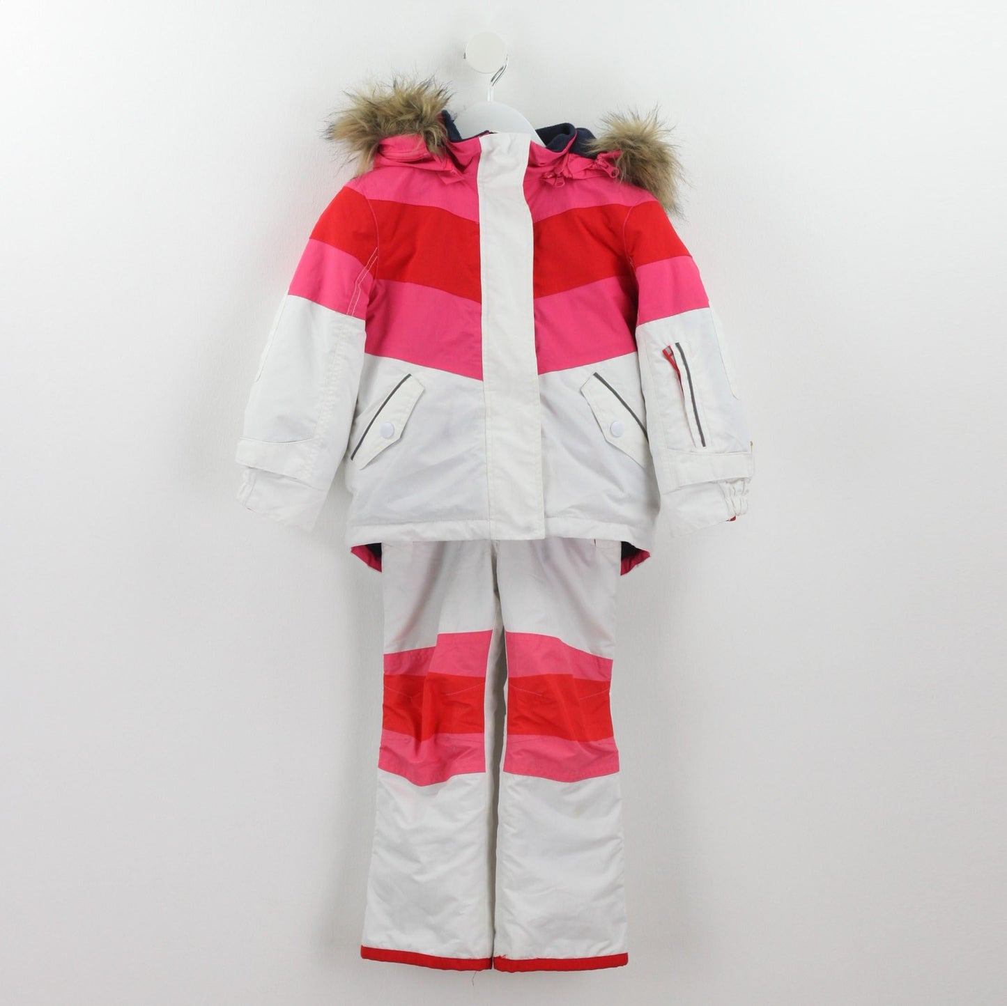 Pre-loved Winterjacke & Schneeanzug (3-4Y)