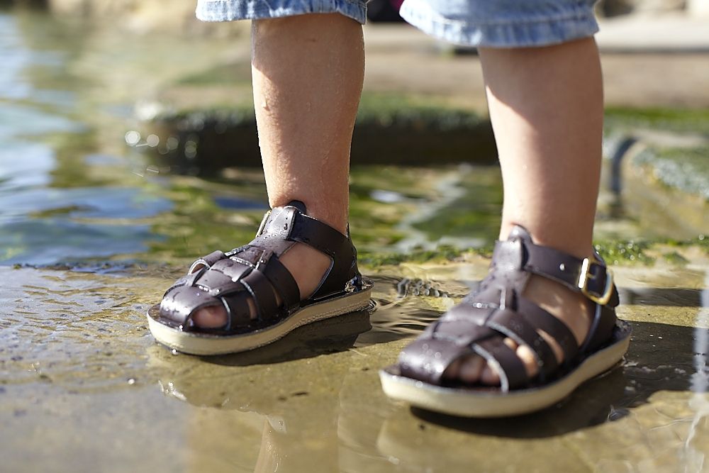 "Shark" Sandals - Red