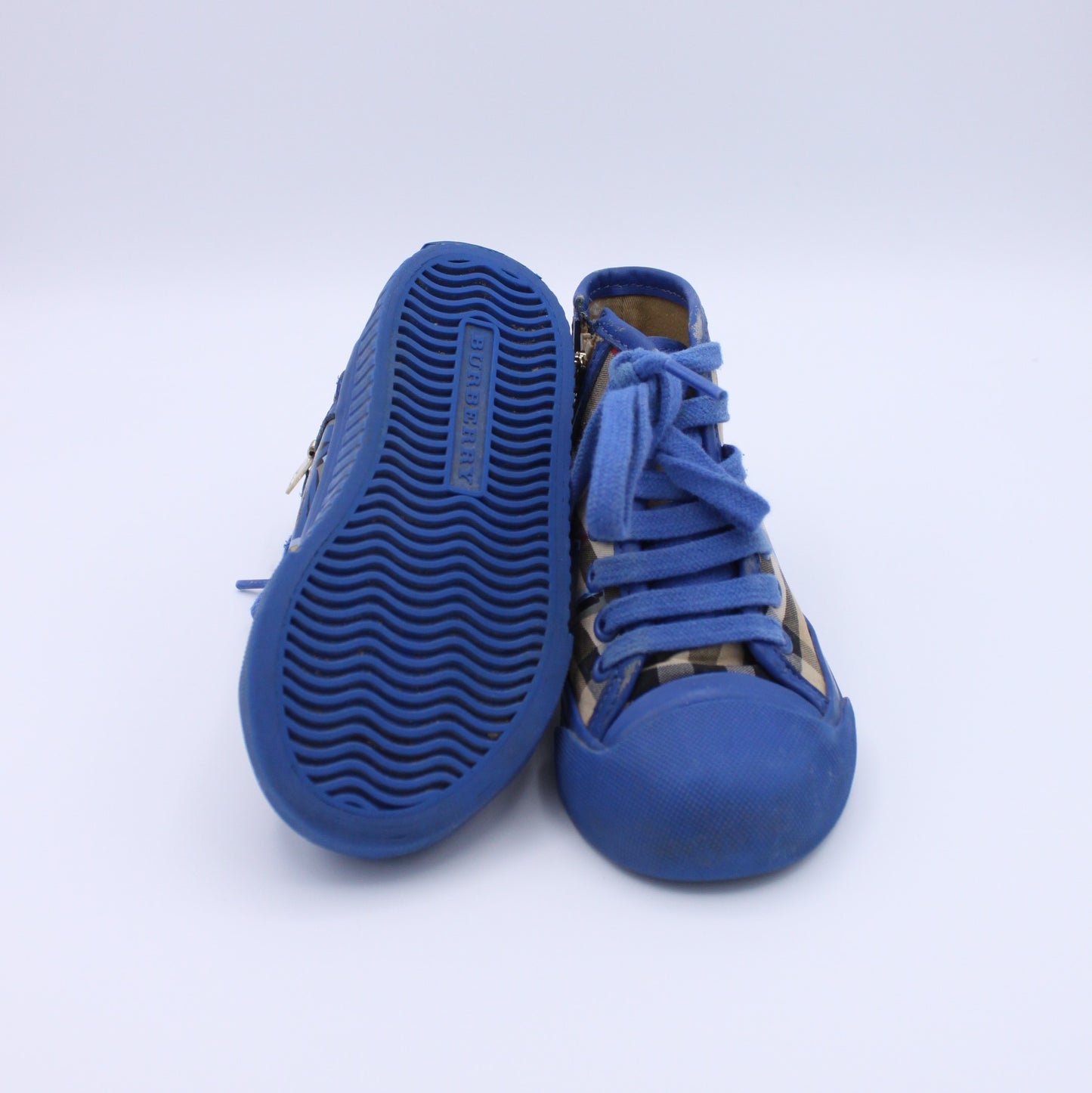 Pre-loved Sneakers (EU24)