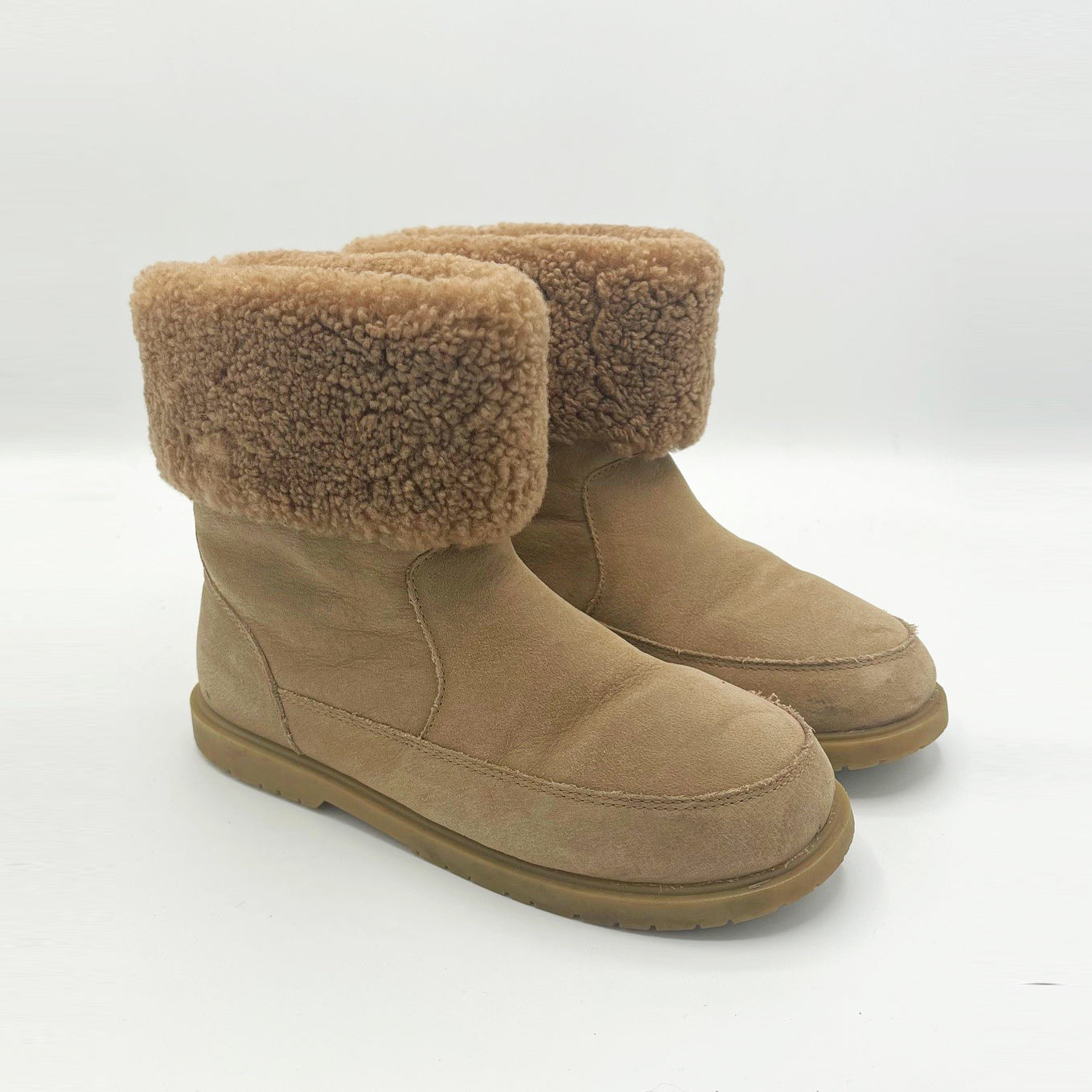 Pre-loved "NOLD" Beige Winter-Boots / Stiefel - Lammfell (EU33)