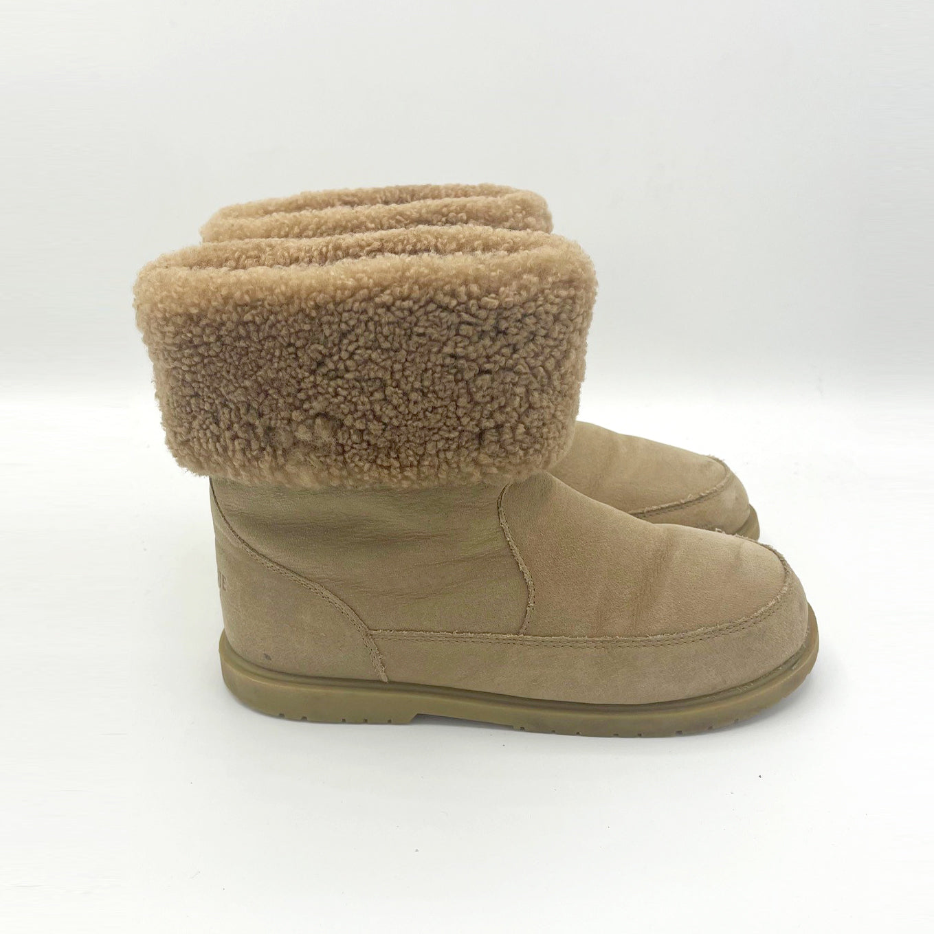 Pre-loved "NOLD" Beige Winter-Boots / Stiefel - Lammfell (EU33)