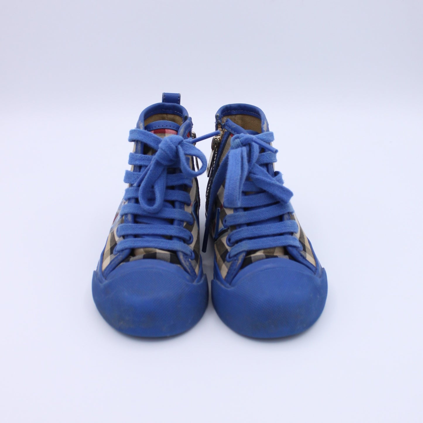 Pre-loved Sneakers (EU24)